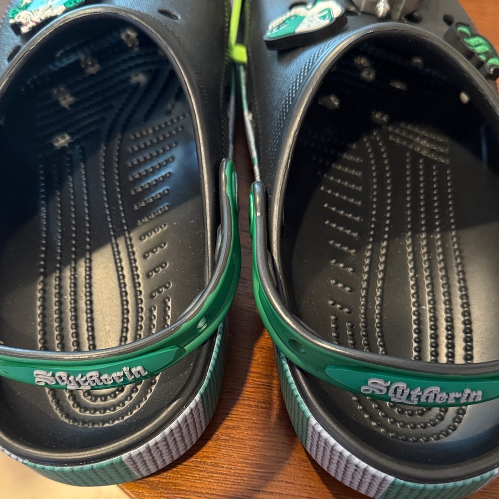 CROCS Black and Green Clogs with Fun Emblems NWOT - Picture 9 of 9